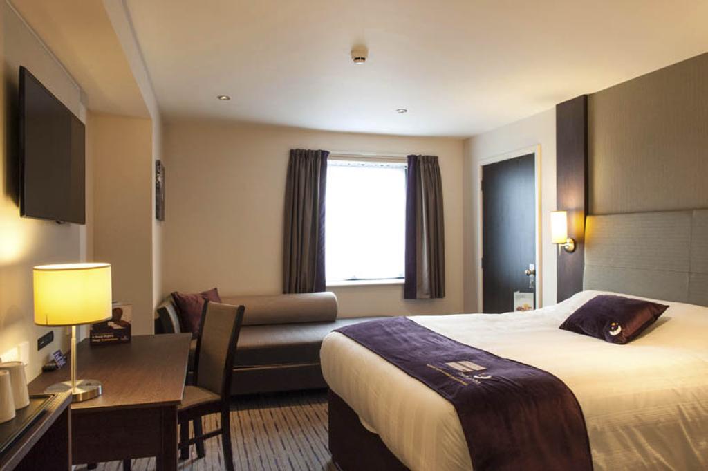 Premier Inn London Kew Bridge Habitación foto