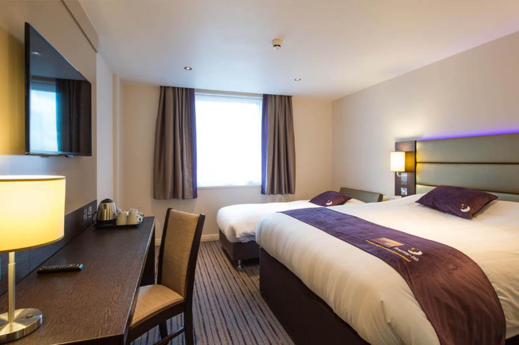 Premier Inn London Kew Bridge Habitación foto
