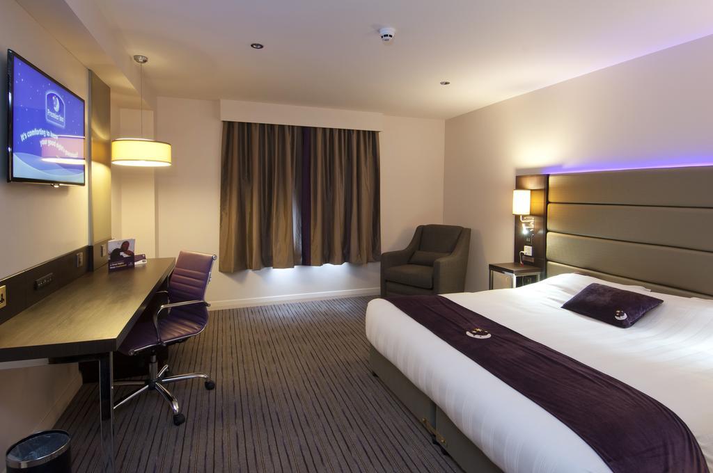 Premier Inn London Kew Bridge Habitación foto