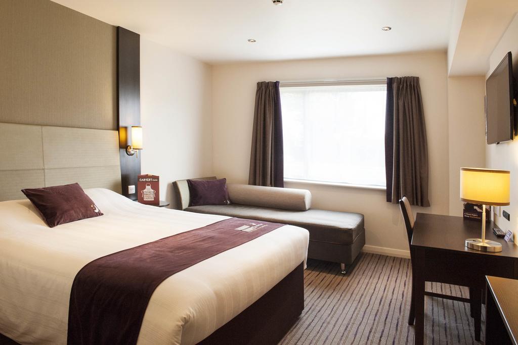 Premier Inn London Kew Bridge Habitación foto
