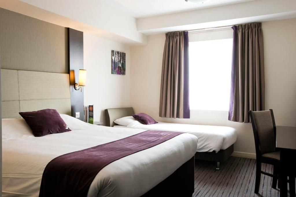 Premier Inn London Kew Bridge Habitación foto